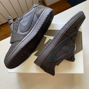 Jordan 1 low travis scott velvet brown